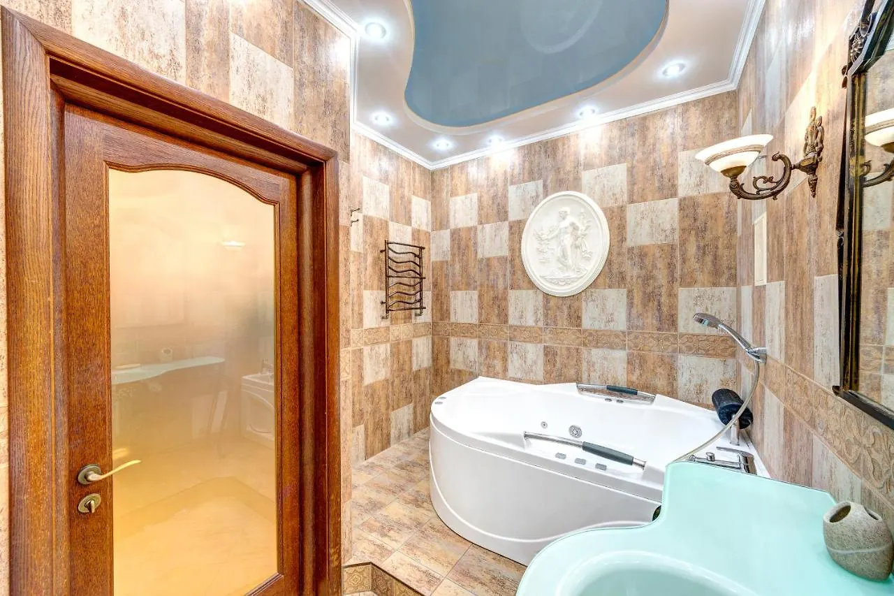 Світло! Vip Apartment In The Druzhby Narodiv Metro Station Kiev
